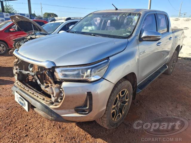 2021 TOYOTA HILUX CD 