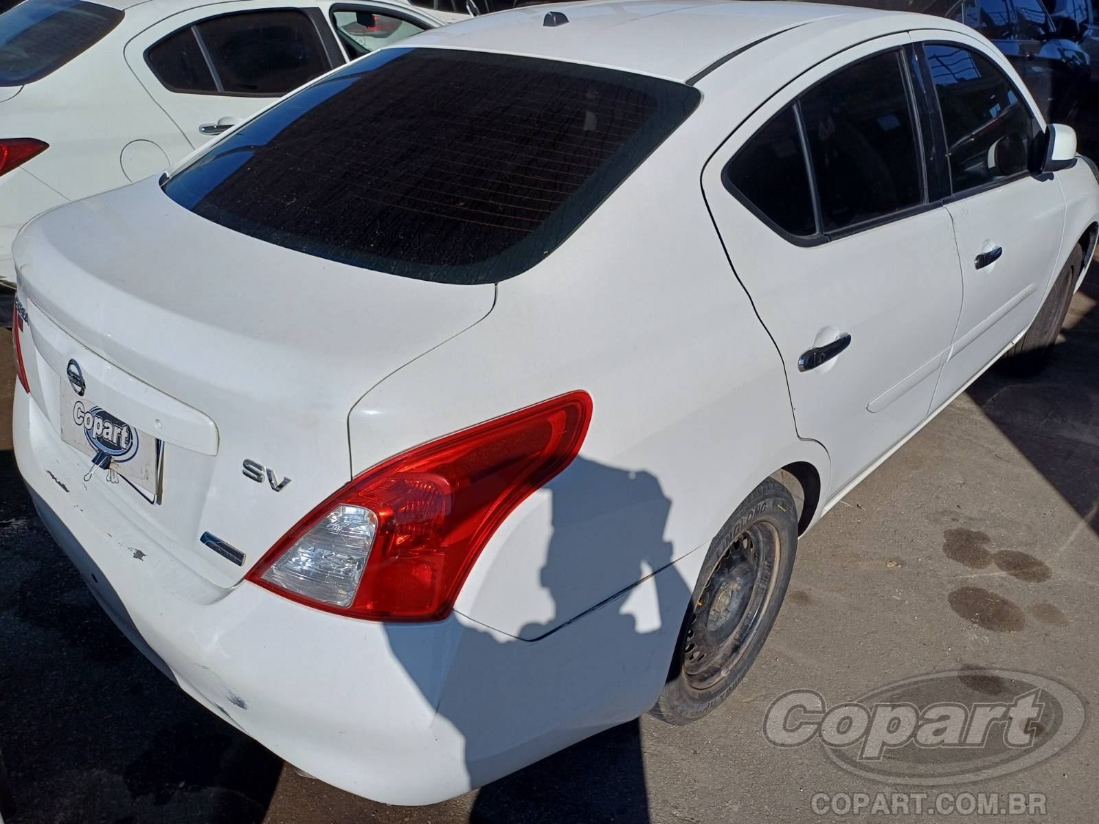 2014 NISSAN VERSA — foto 4 de 10