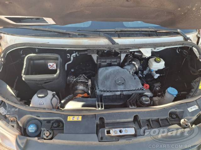 2025 MERCEDES BENZ SPRINTER 