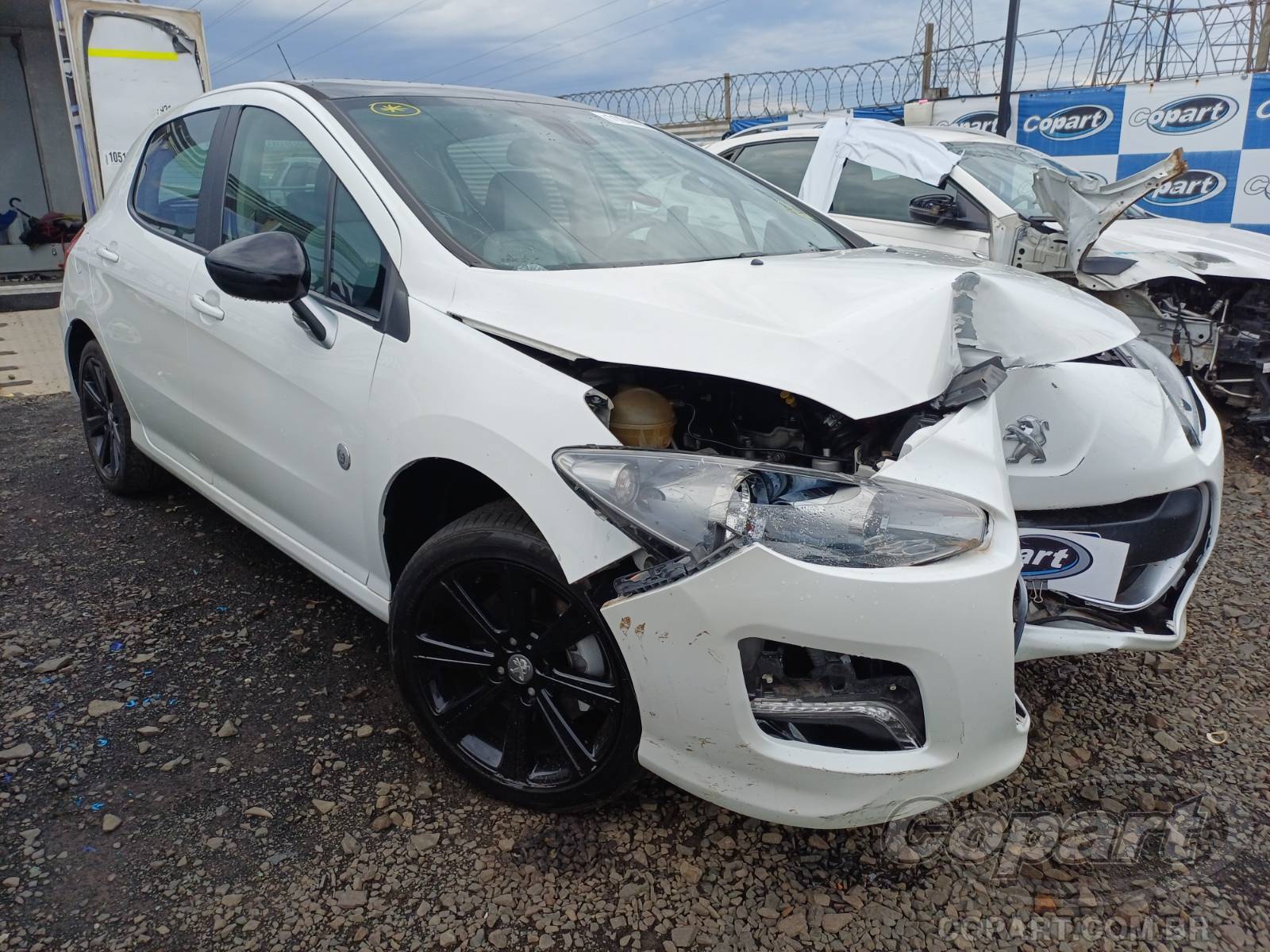 Veículo Peugeot 308 Peugeot 308 Roland Garros 1.6 16V THP Turbo 2015 2015 em leilão