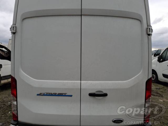2024 FORD E-TRANSIT FURGAO 