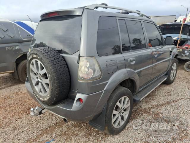 2015 MITSUBISHI PAJERO TR4 