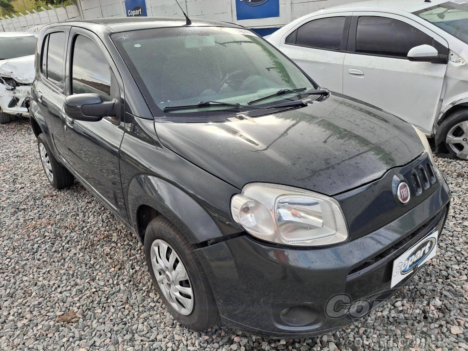 Veículo Fiat Uno Fiat Uno Vivace 1.0 Evo 2014 Colisão Média Monta 2014 em leilão