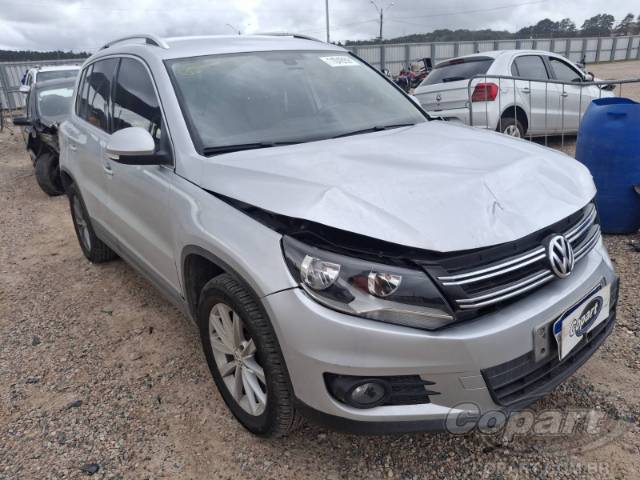 2012 VOLKSWAGEN TIGUAN 