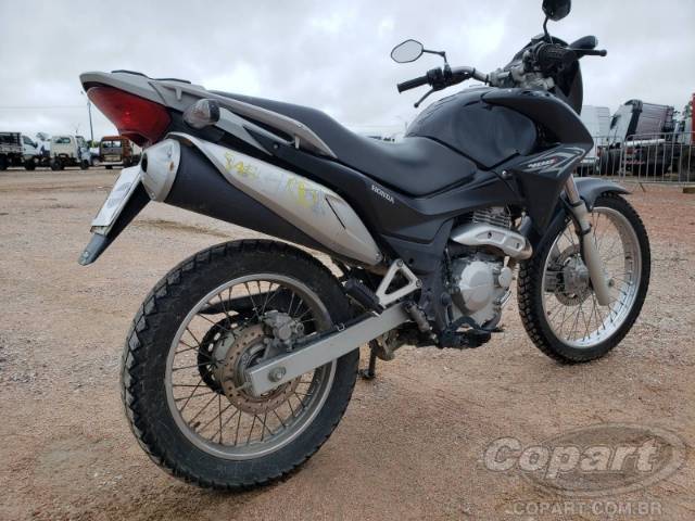 2013 HONDA NX 400I 