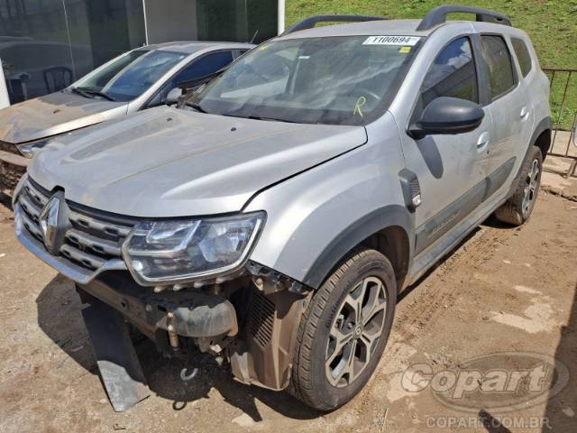 2022 RENAULT DUSTER 