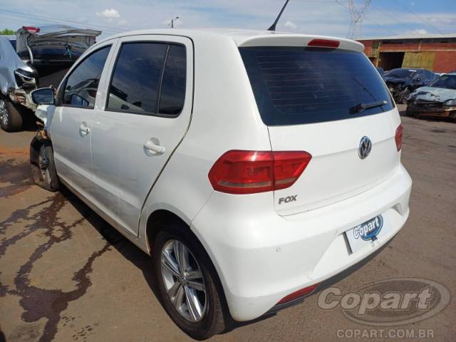 2015 VOLKSWAGEN FOX 