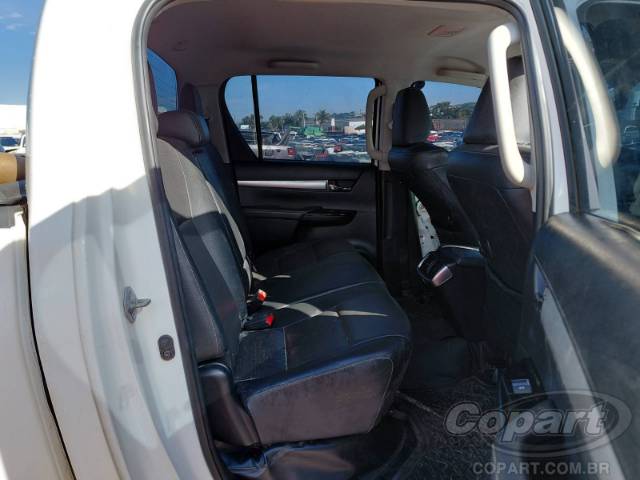 2024 TOYOTA HILUX CD 