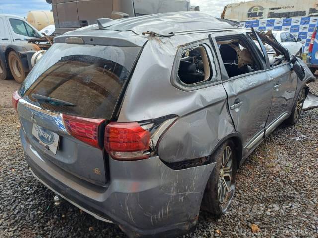 2018 MITSUBISHI OUTLANDER 