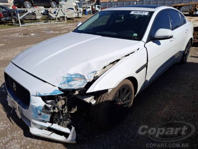 2017 JAGUAR XE 