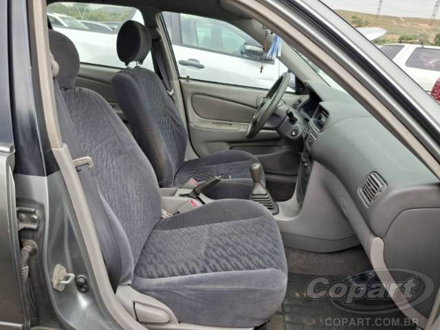 2002 TOYOTA COROLLA 