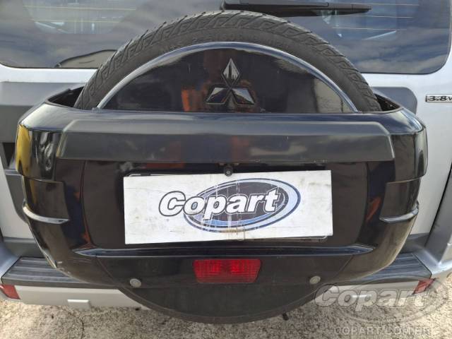 2011 MITSUBISHI PAJERO FULL 