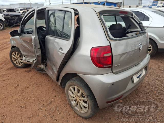 2014 VOLKSWAGEN FOX 