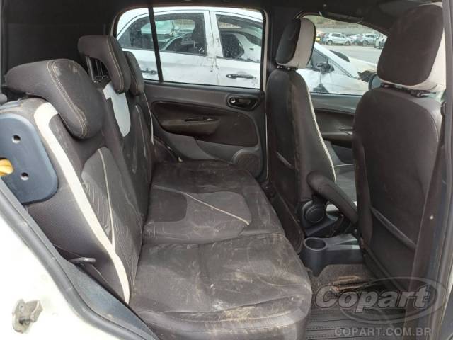 2016 FIAT UNO 
