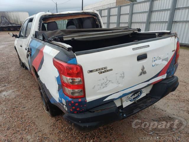 2021 MITSUBISHI L200 TRITON 