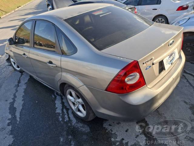 2009 FORD FOCUS SEDAN 