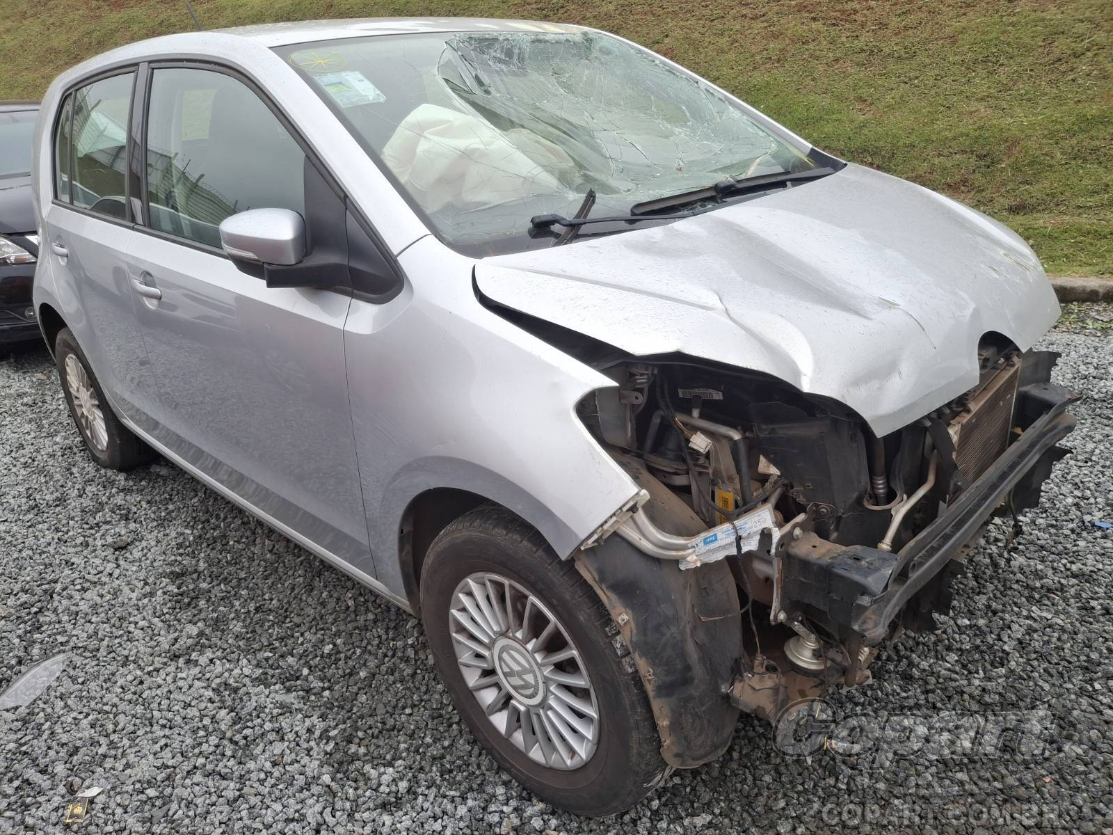 Veículo VW - VolksWagen Volkswagen VOLKSWAGEN UP 1.0 12V 2016 2016 em leilão