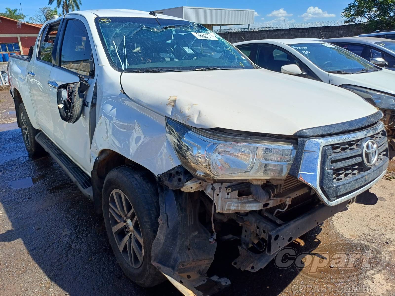 Toyota Hilux CD SRV 2.8 D-4D Turbo 2020 Médio Dano