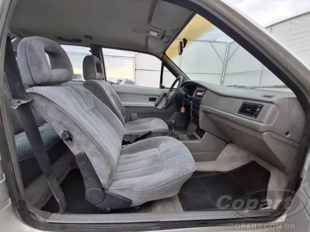 1992 VOLKSWAGEN SANTANA 