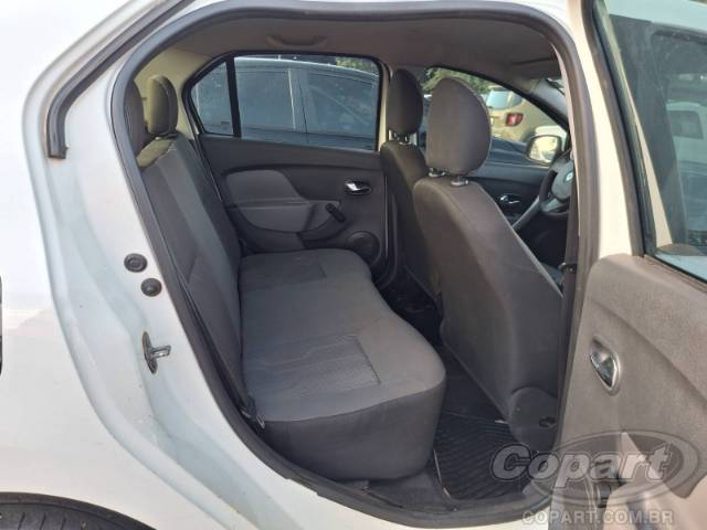 2015 RENAULT LOGAN 