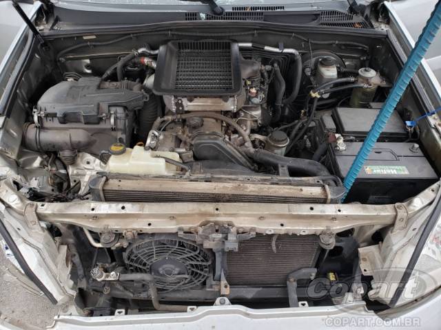 2006 TOYOTA LAND CRUISER 