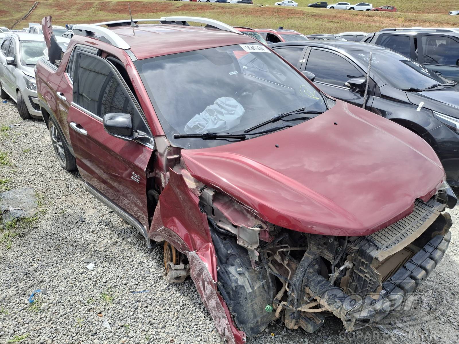 Veículo FIAT Toro FIAT TORO Volcano AT9 2.0 MultiJet Turbo 2020 Diesel 2020 em leilão