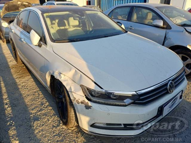2018 VOLKSWAGEN PASSAT 