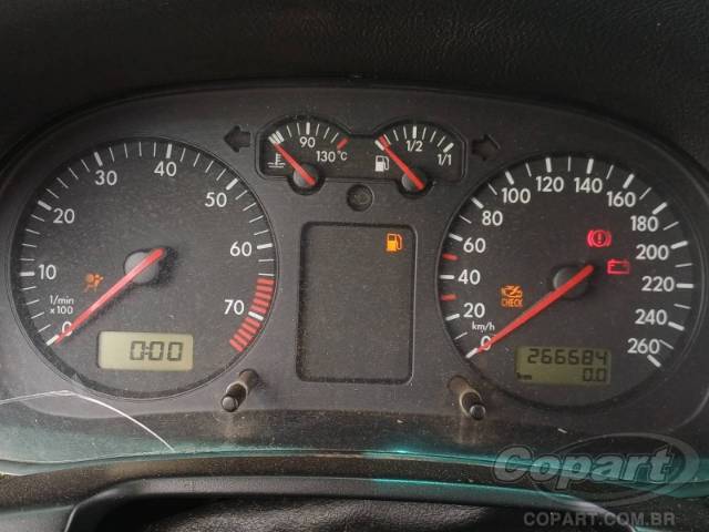 2001 VOLKSWAGEN GOLF 