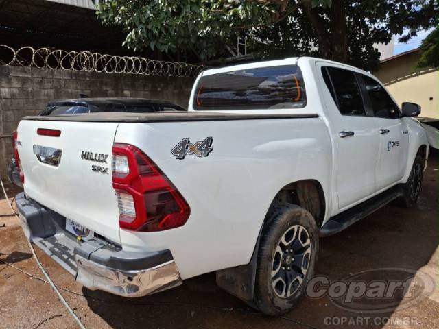 2024 TOYOTA HILUX CD 