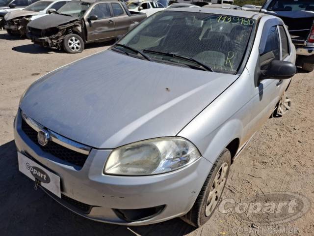 2013 FIAT SIENA 