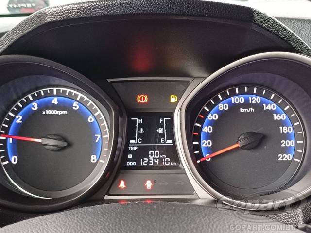 2014 HYUNDAI HB20S 