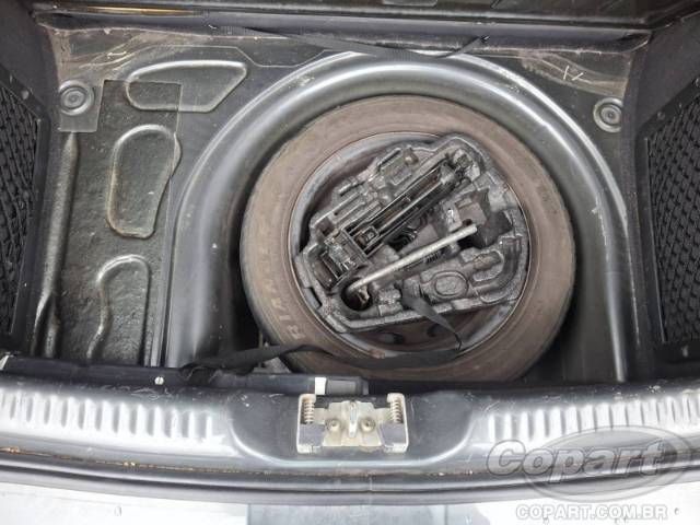 2013 VOLKSWAGEN FOX 