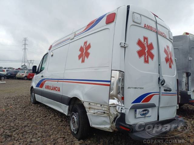 2025 MERCEDES BENZ SPRINTER 