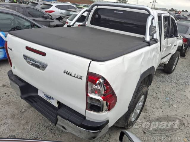 2017 TOYOTA HILUX CD 