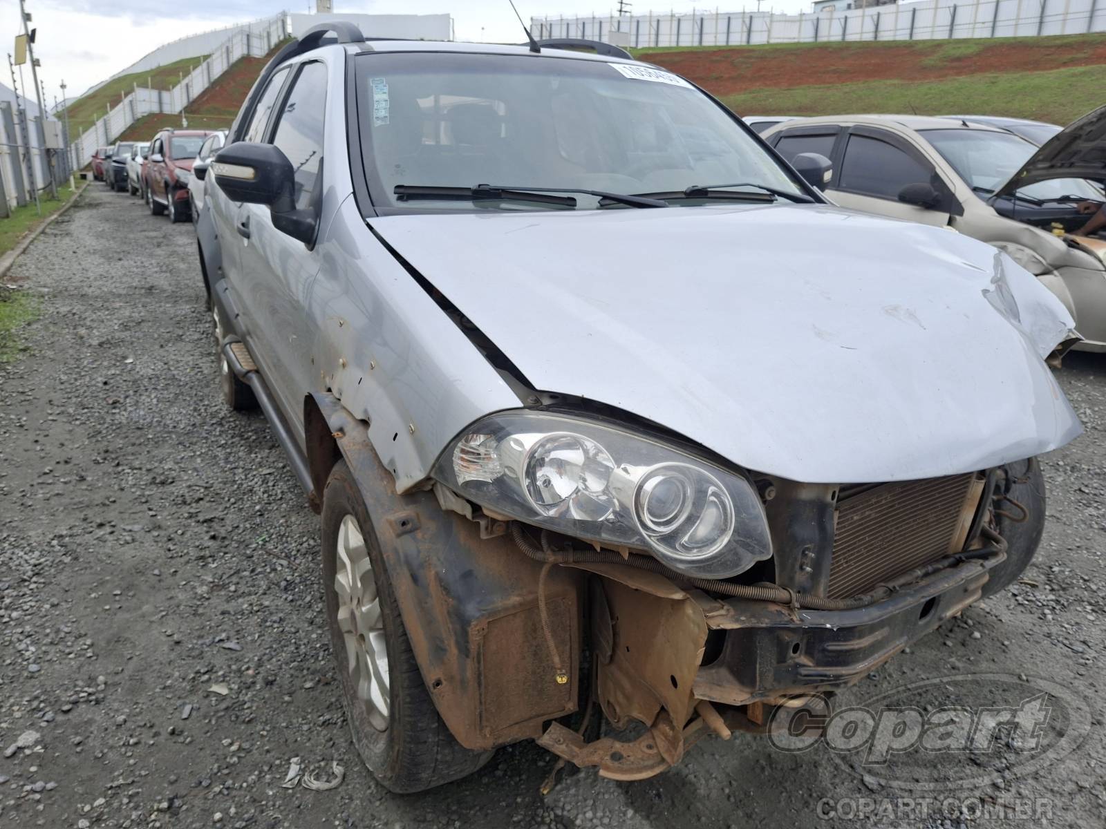 FIAT STRADA CD Adventure 1.8 16V E.torQ 2013