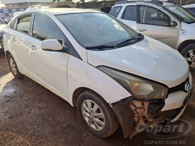 2014 HYUNDAI HB20S 