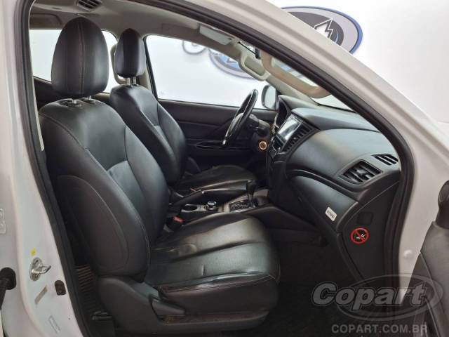 2025 MITSUBISHI L200 TRITON 