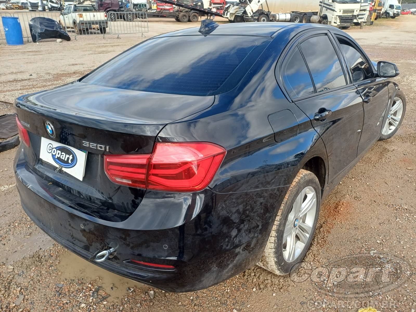 2017 BMW SERIE 3 — foto 4 de 11
