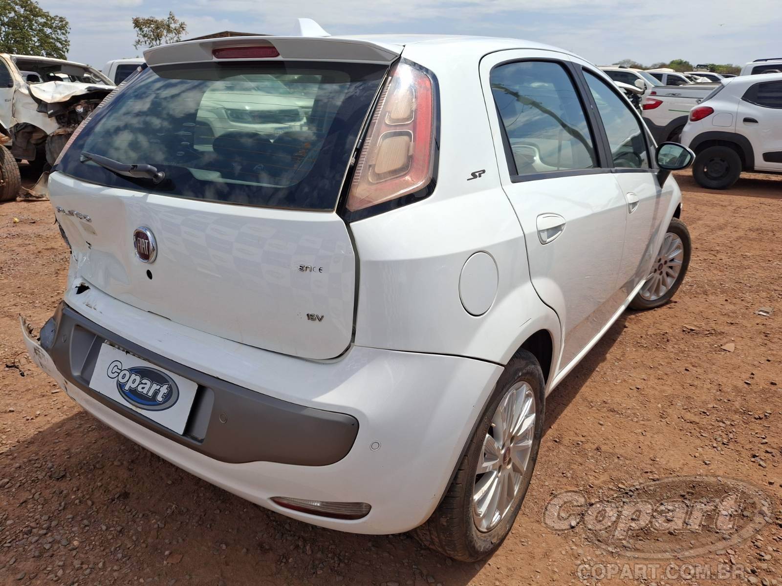 2016 FIAT PUNTO — foto 4 de 10