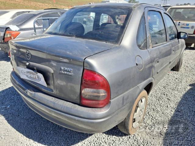 2004 CHEVROLET CORSA SEDAN 