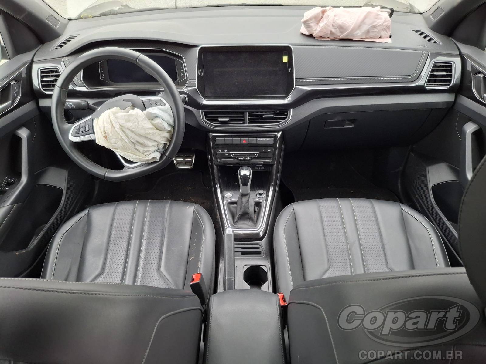 2025 VOLKSWAGEN T-CROSS — foto 9 de 15