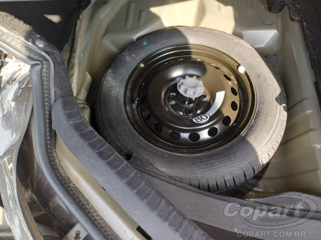 2019 TOYOTA YARIS SEDA 