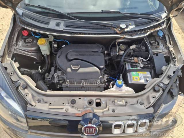 2015 FIAT UNO 