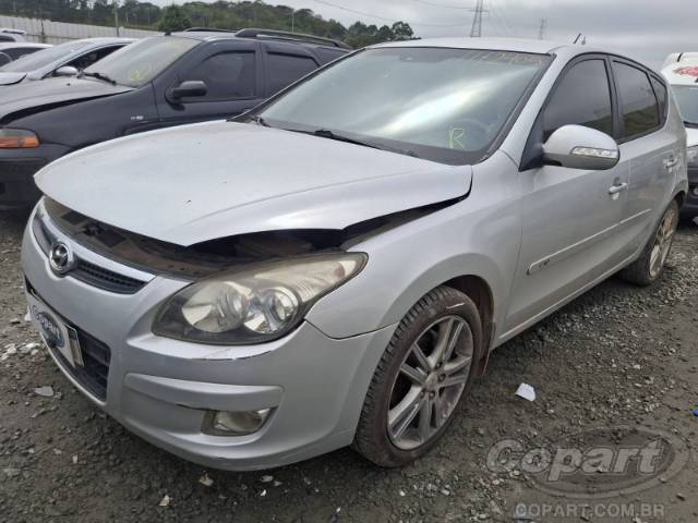 2011 HYUNDAI I30 