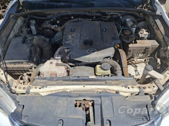 2017 TOYOTA HILUX CD 