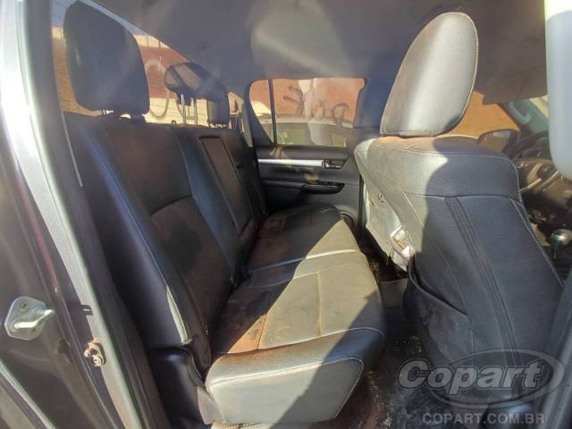 2021 TOYOTA HILUX CD 