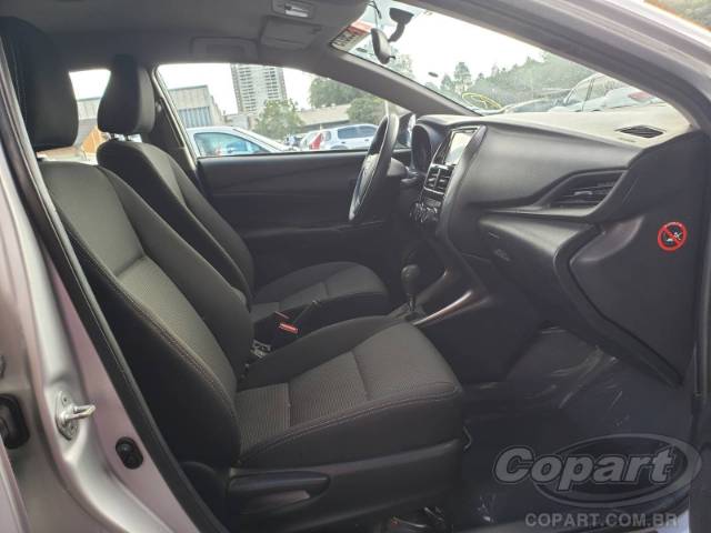 2023 TOYOTA YARIS SEDA 