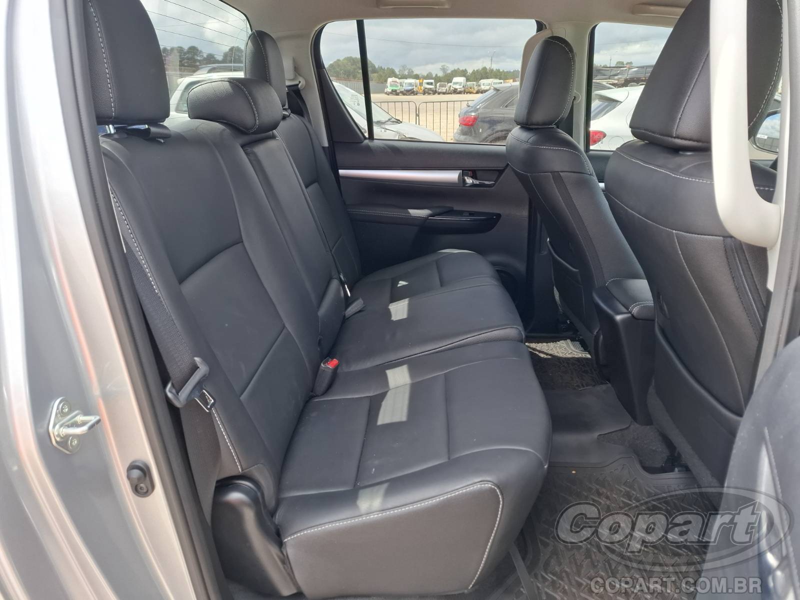 Foto 6 de 10: 2026 TOYOTA HILUX CD