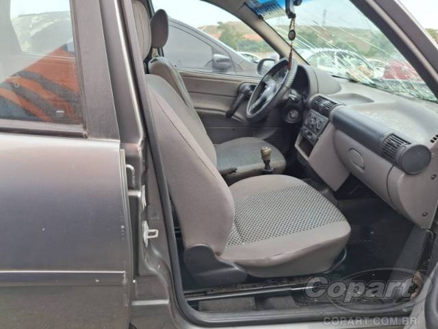 2011 CHEVROLET CLASSIC 