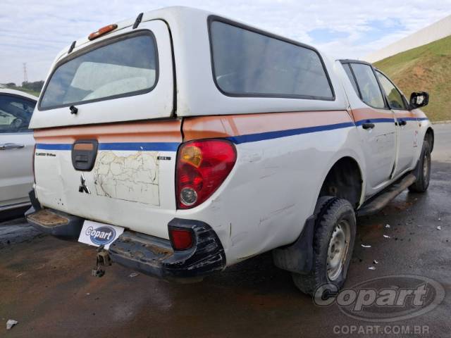 2013 MITSUBISHI L200 TRITON 